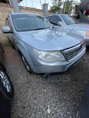 Subaru Forester 2010 Silver