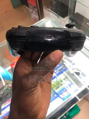 Nintendo Pro Controller-Uk Used
