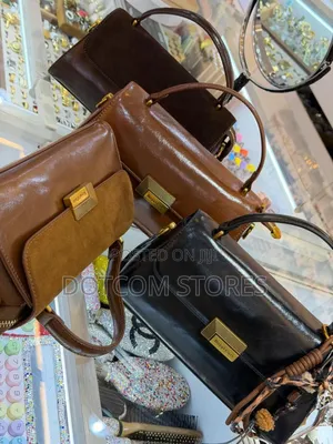 Royal Cuir Top-Handle Handbag