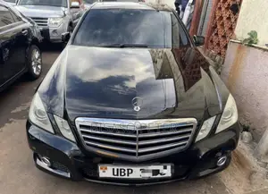 Mercedes-Benz E300 2010 Black