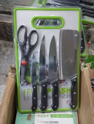 Koch Messer Kitchen Knife and Chopping Board Set.