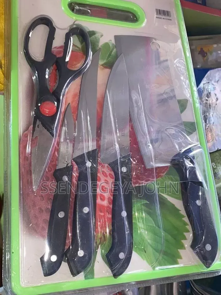 Koch Messer Kitchen Knife and Chopping Board Set.