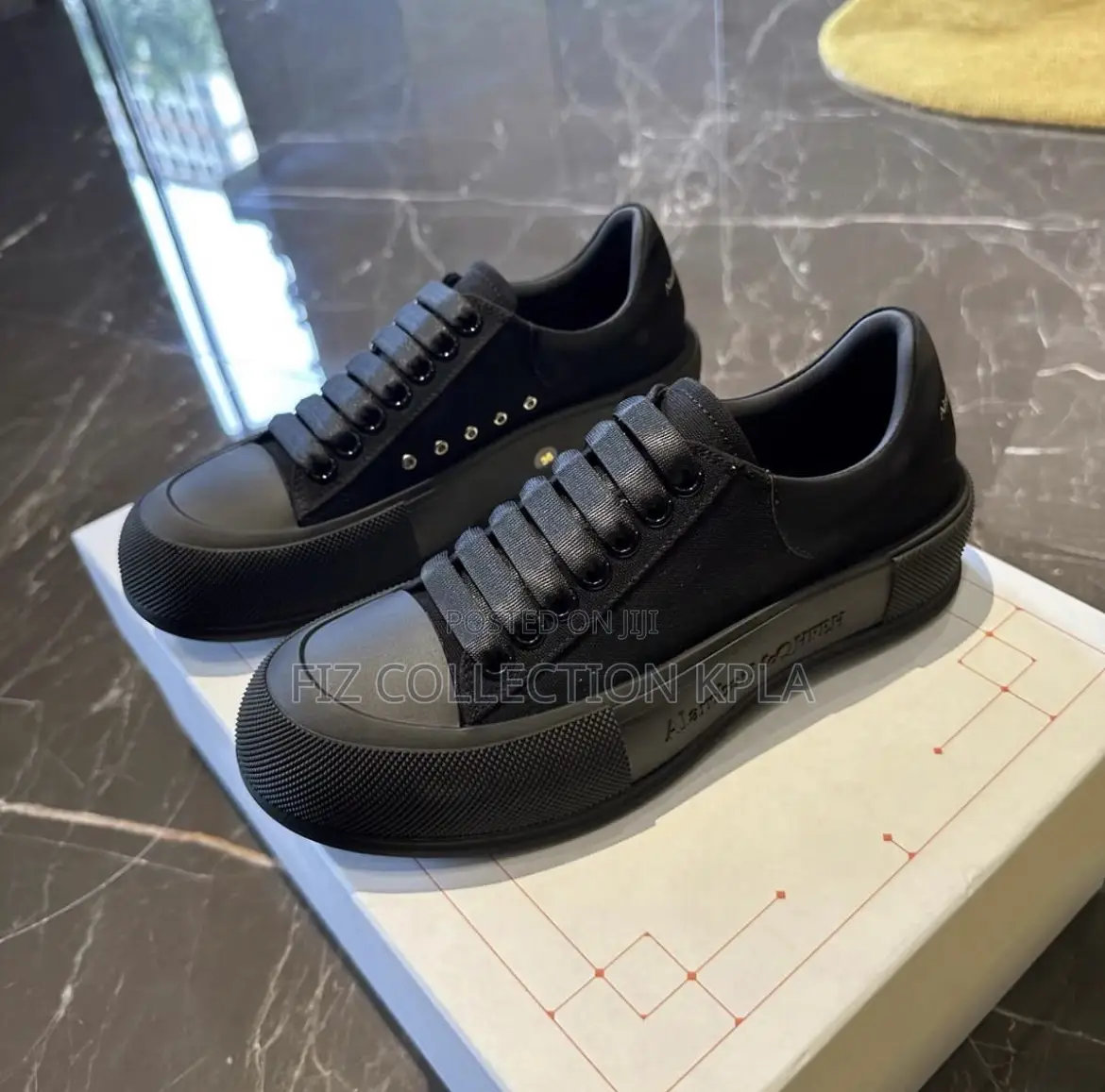 Shadow Core McQueen Black Edition