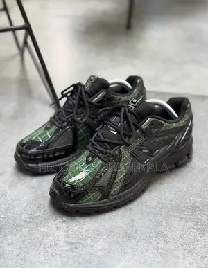 Emerald Shadow 740 