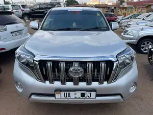 Toyota Land Cruiser Prado 2.7 VVT-i 2015 Silver