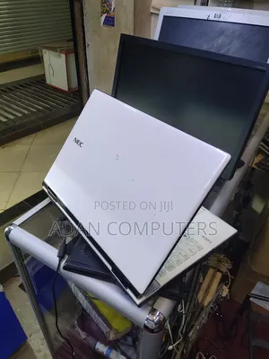 Laptop NEC N22A 4GB Intel Core i7 HDD 500GB