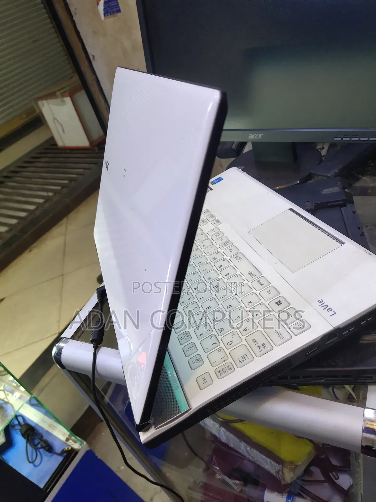 Laptop NEC N22A 4GB Intel Core i7 HDD 500GB