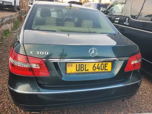 Mercedes-Benz E300 2008 Gray