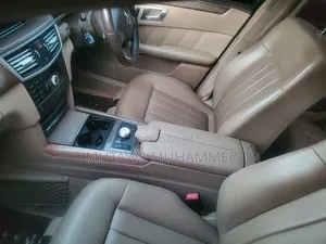 Mercedes-Benz E300 2008 Gray