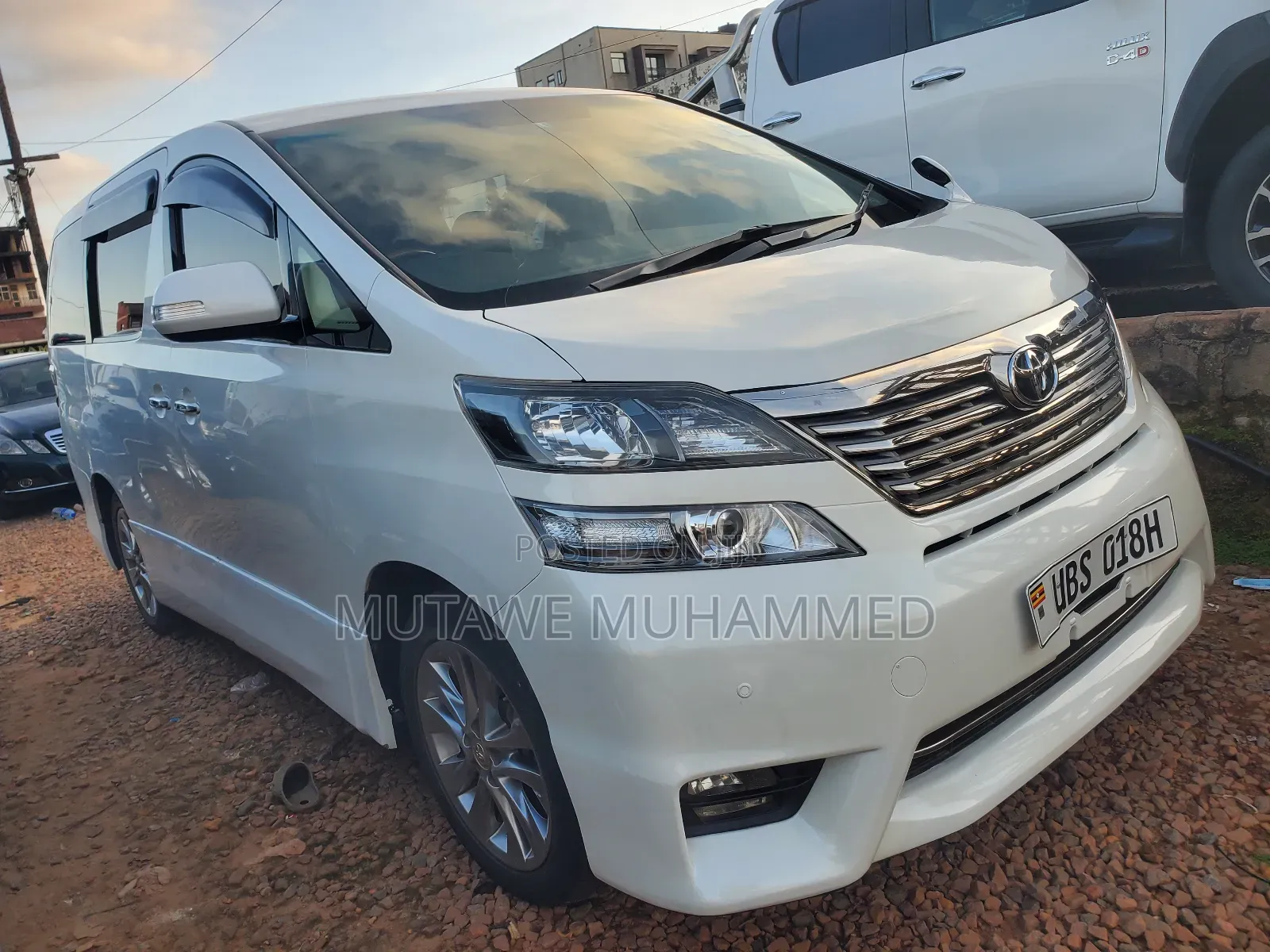 Toyota Vellfire 2011 White