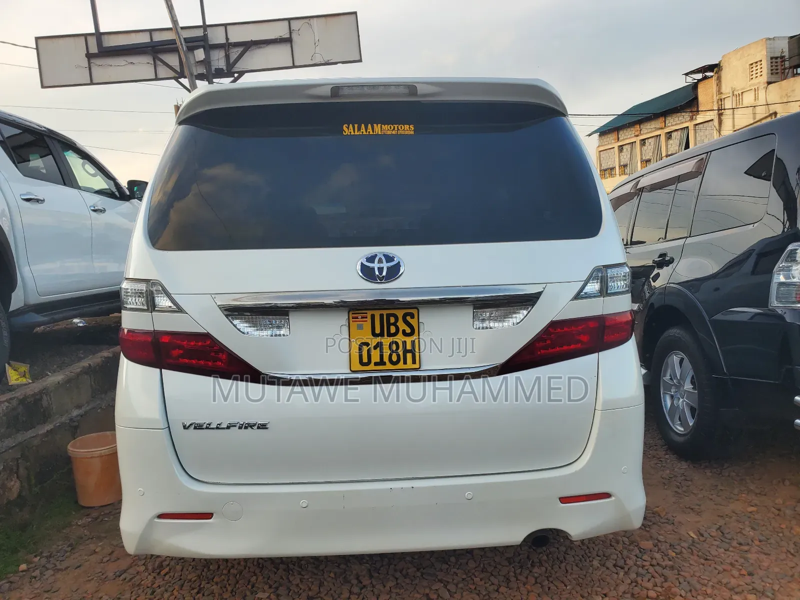 Toyota Vellfire 2011 White