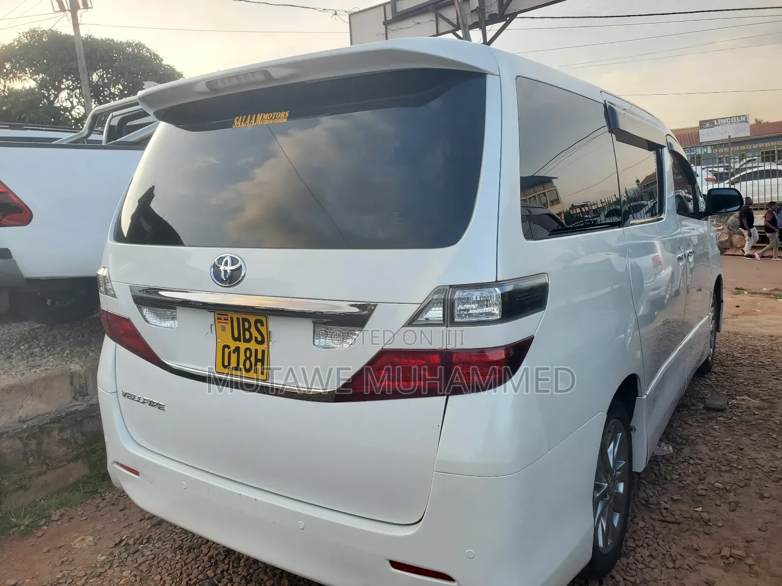 Toyota Vellfire 2011 White