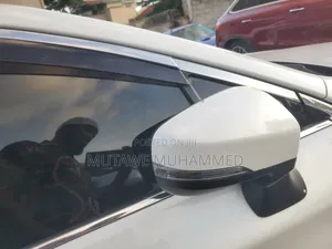 Subaru Legacy 2017 White