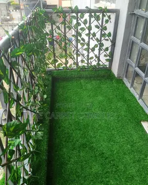 Outdoor Balcony Grass Per Squaremeter