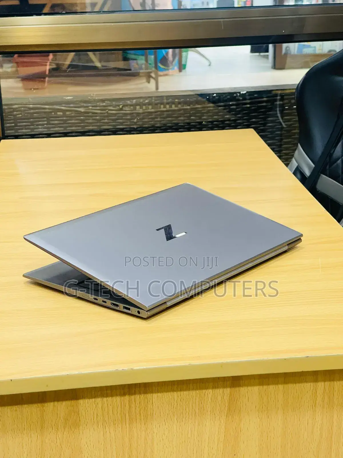 New Laptop HP ZBook Firefly 15 G7 16GB Intel Core i7 SSD 512GB