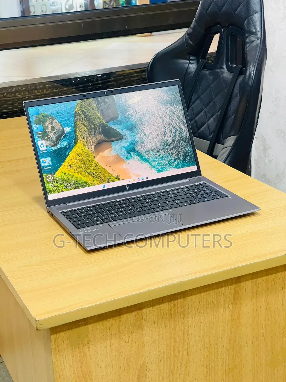New Laptop HP ZBook Firefly 15 G7 16GB Intel Core i7 SSD 512GB
