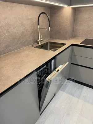 Modern Kitchen Fitters 7654