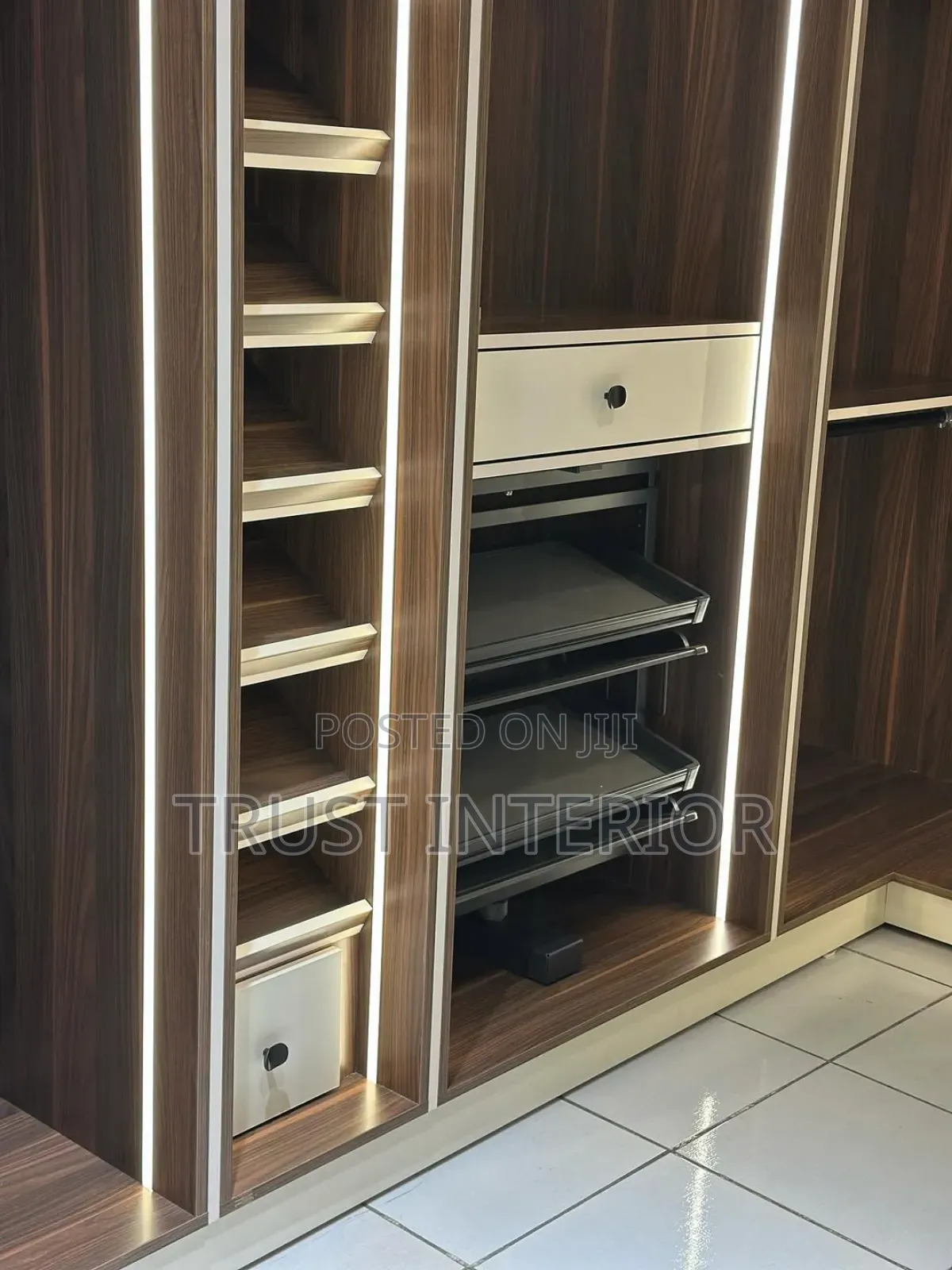 Closet Fitted Nsangi 654