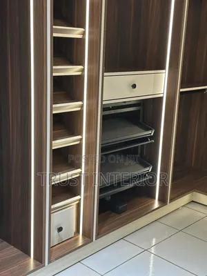 Closet Fitted Nsangi 654