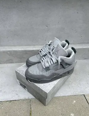 Ash Jordan 4