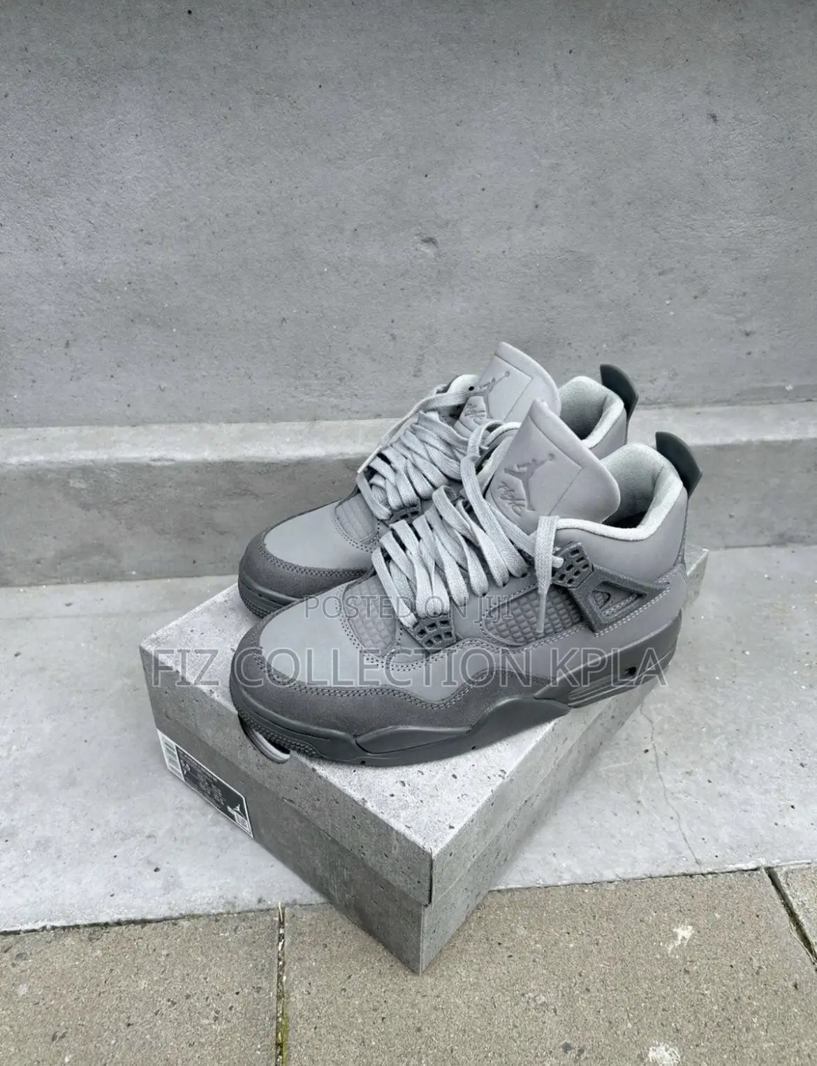 Ash Jordan 4