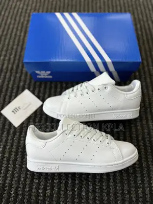 Cloud Court Adidas Classic