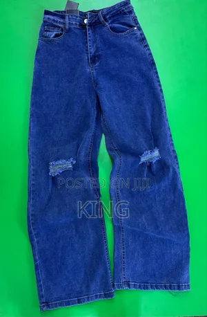 Comfy Denim Essentials Womens Jeans