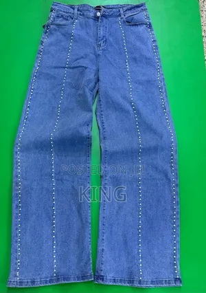 Comfy Denim Essentials Womens Jeans