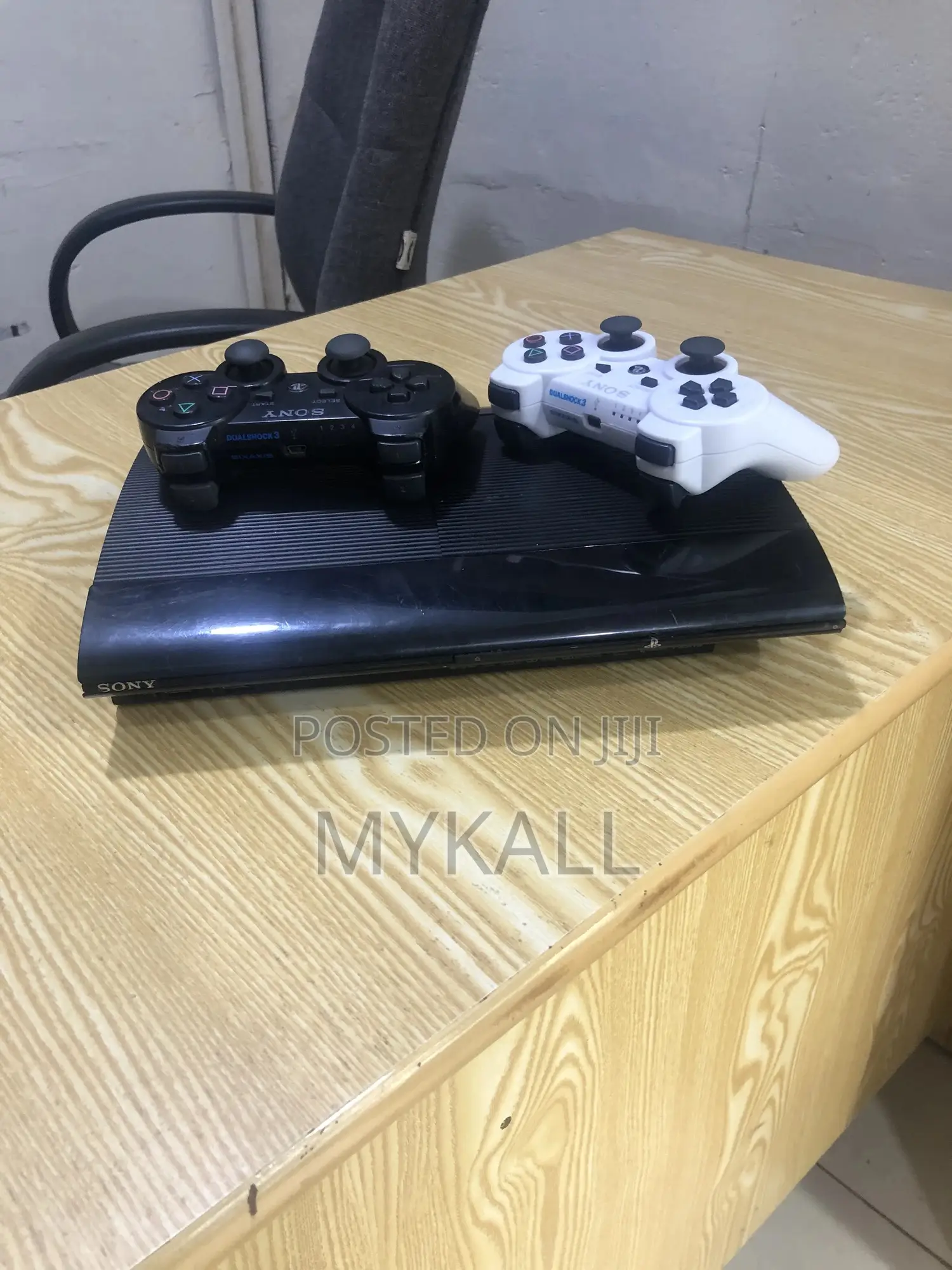 Ps3 Super Slim, 2controllers, 20 Games