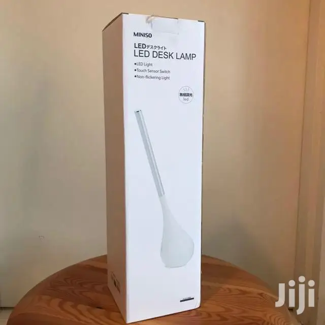 Japan Modern Rechargeable LED Desk Lamp