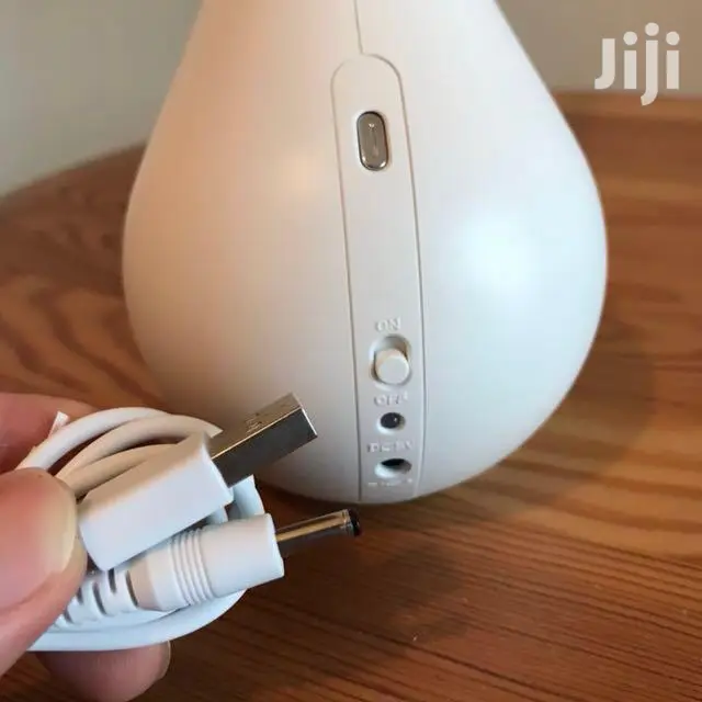 Japan Modern Rechargeable LED Desk Lamp