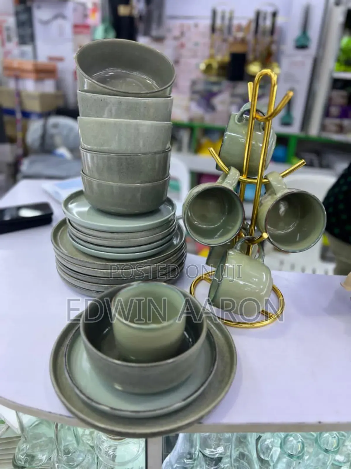 48pcs Luxury Ceramic Dinner Set