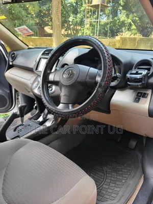 Toyota Vanguard 2008 White