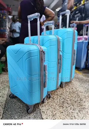 Quality Plastic Suitcases Full Set. Blue Color