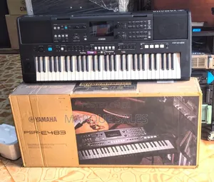 Yamaha Piano PSR-E483 Keyboard