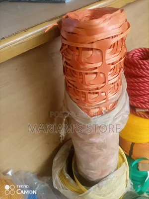 Orange Plastic Safety Barrier Mesh, Typically Used for Construction