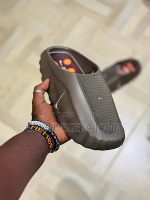Nike Mind 001 Mules