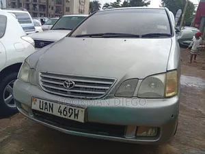 Toyota Gaia 2003 Silver