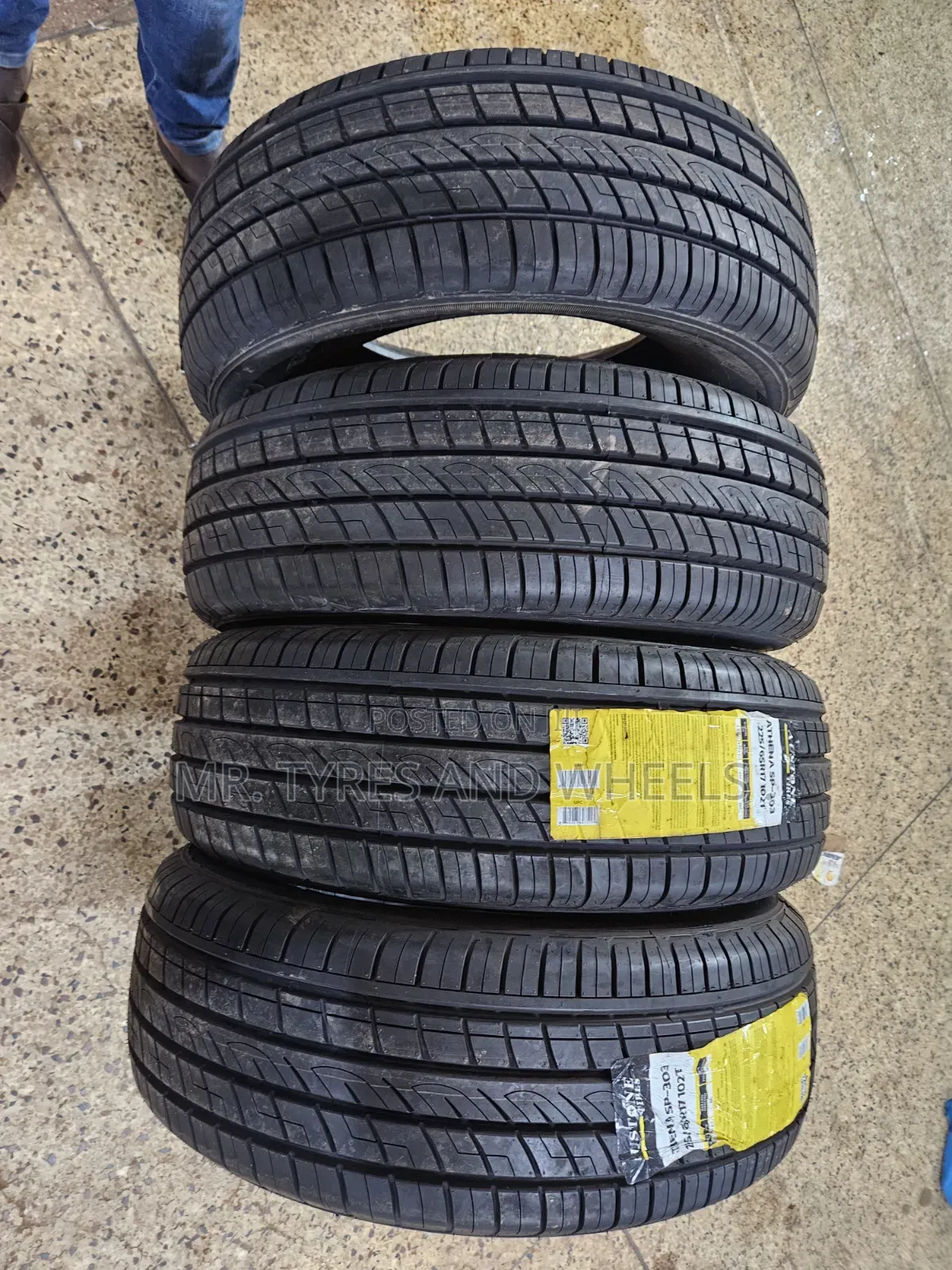 225 65 R17 Austone Athena Quality Grades Sp . 303