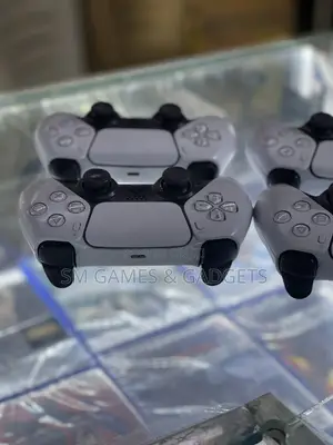 Ps5 Controller (Slightly Used)