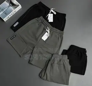 Gents Pocketed Shorts