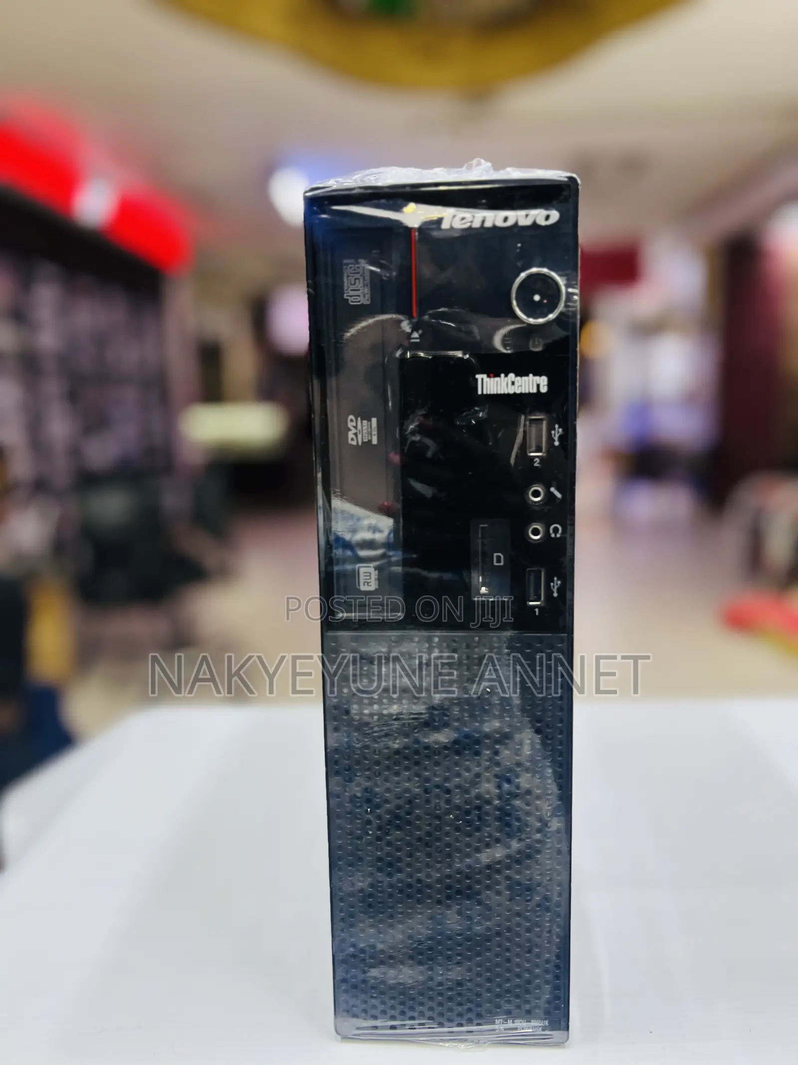 Lenovo ThinkCentre M720 SFF 4GB Intel Core i5 SSD 128GB