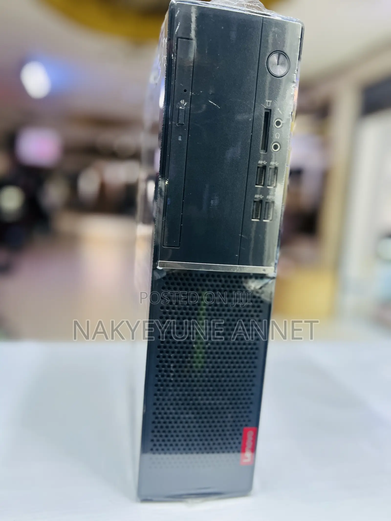 Desktop Computer Lenovo 4GB Intel Core i5 HDD 500GB