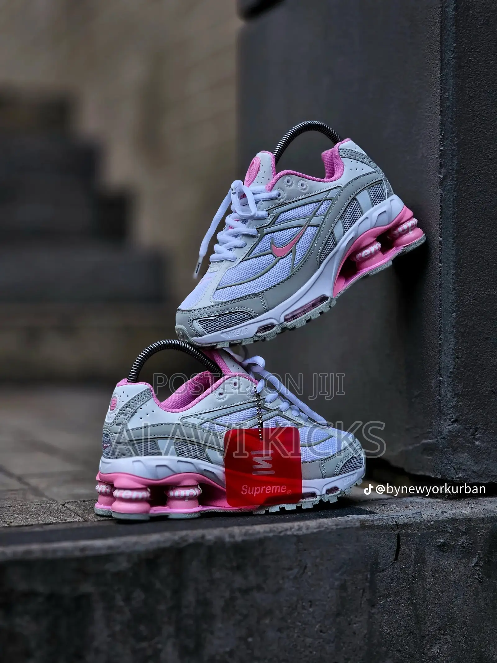 Nike Shox R4