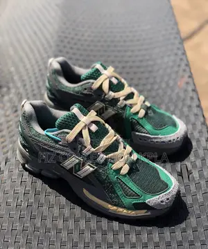 New Balance 1906 Forest Suede Drift