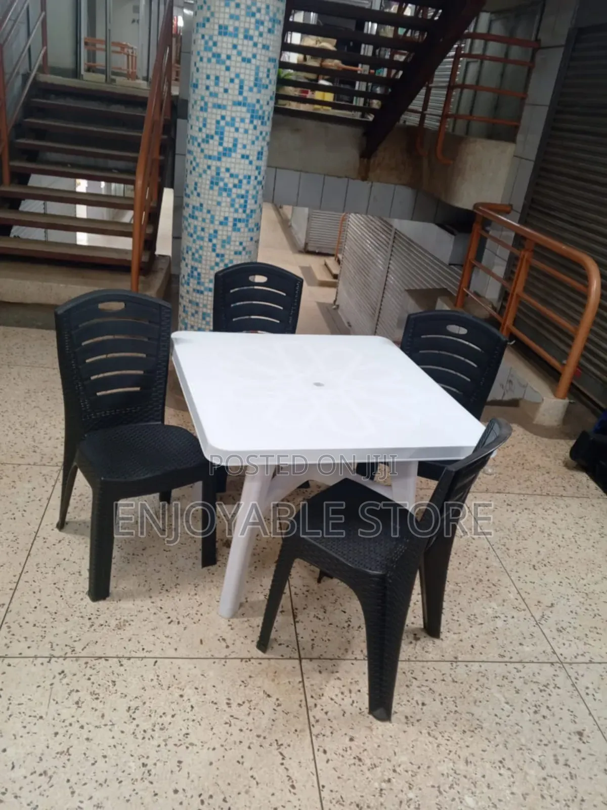 Hybrid Plastic Table and Chairs Plastic Table and Chairs