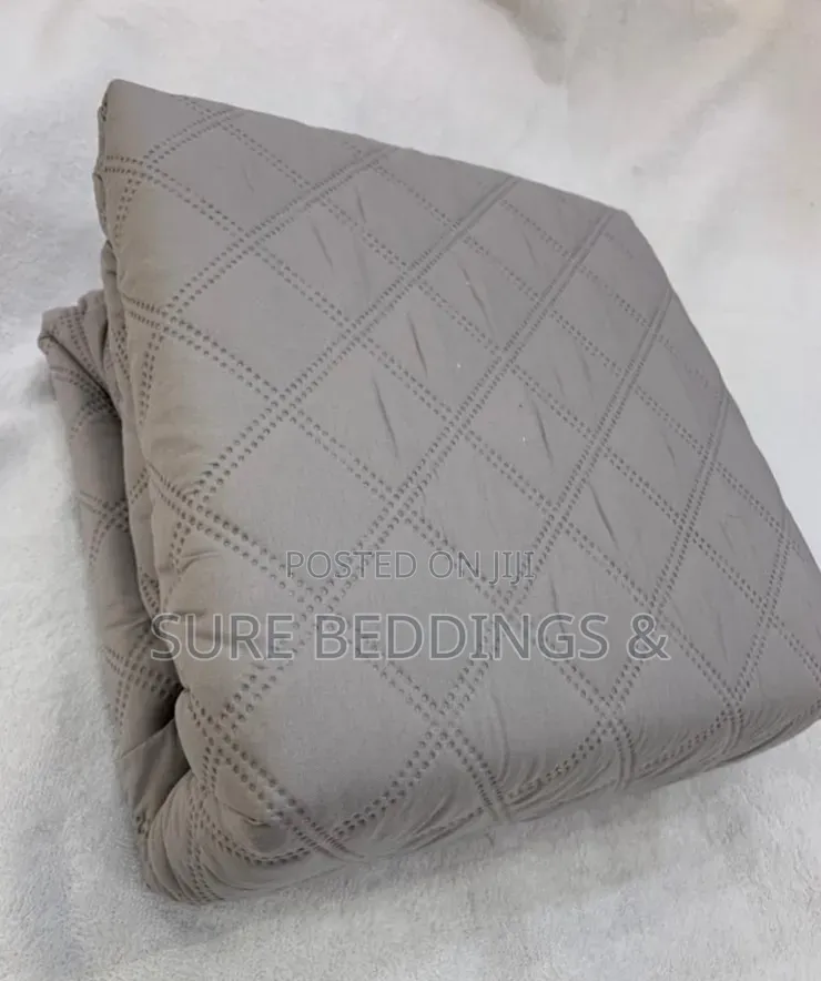 Delta Mattress Protector