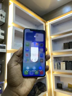 Apple iPhone 11 Pro Max 64 GB Gold