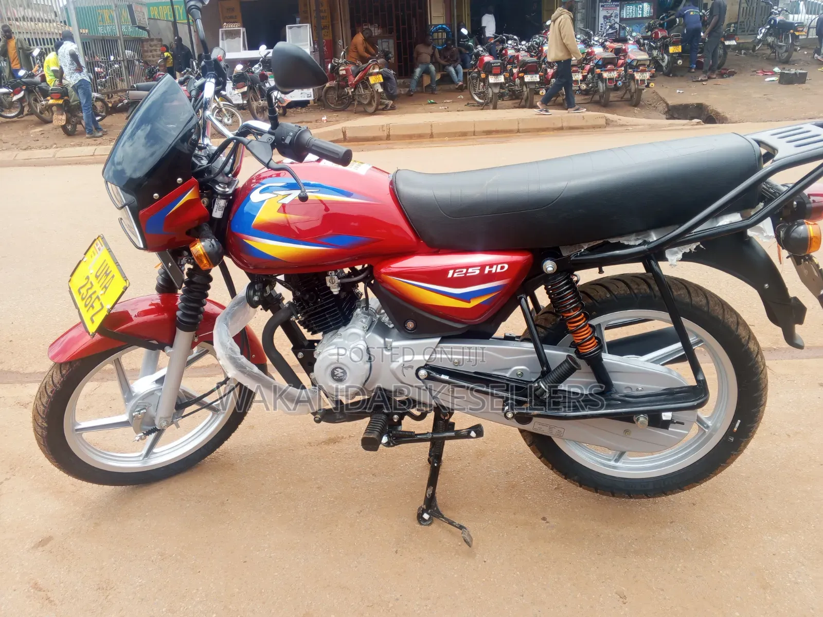 New Bajaj Boxer 125 2025 Red
