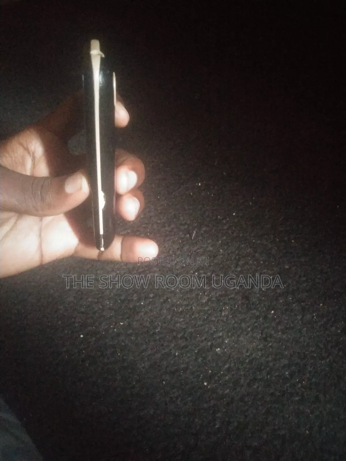 Itel it7100 Black